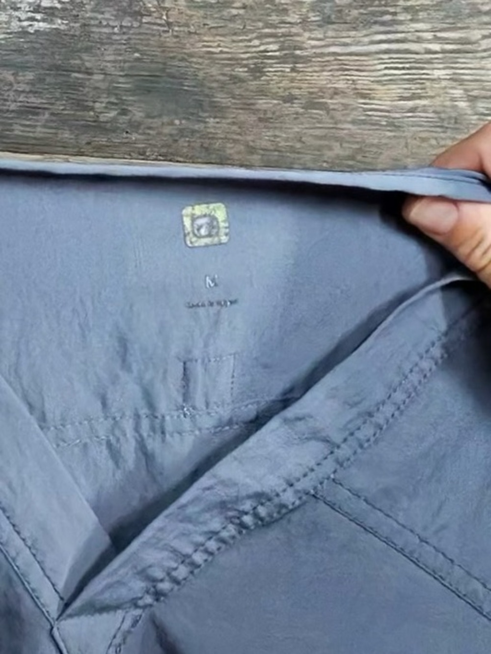 WonderWink Gray V-Neck Short Sleeve Scrub Top - Picture 2 of 9